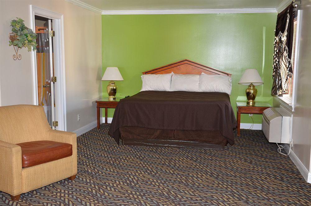 Winton Inn & Suites Barnwell ภายนอก รูปภาพ