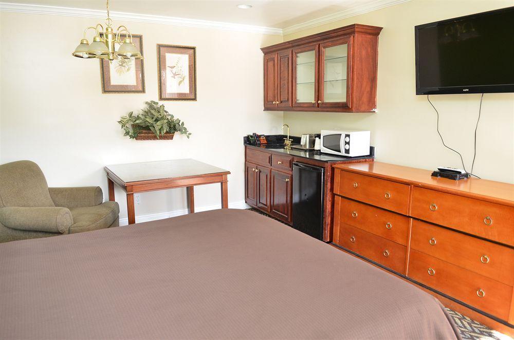 Winton Inn & Suites Barnwell ภายนอก รูปภาพ