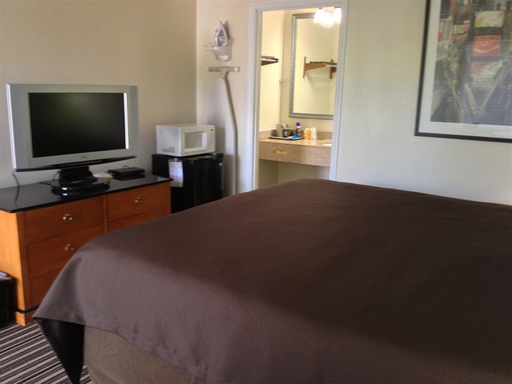 Winton Inn & Suites Barnwell ภายนอก รูปภาพ
