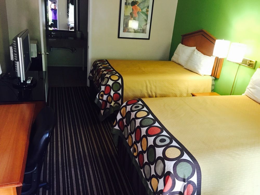 Winton Inn & Suites Barnwell ภายนอก รูปภาพ