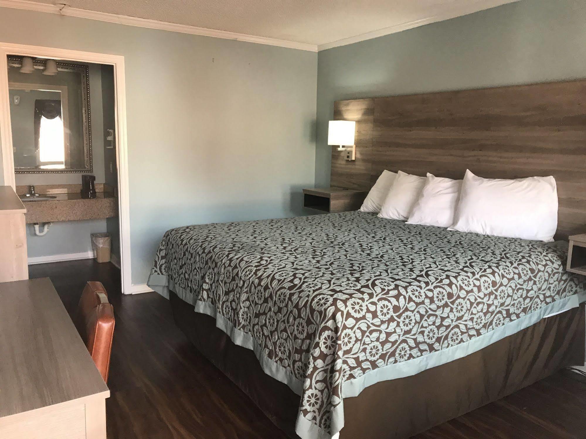 Winton Inn & Suites Barnwell ภายนอก รูปภาพ