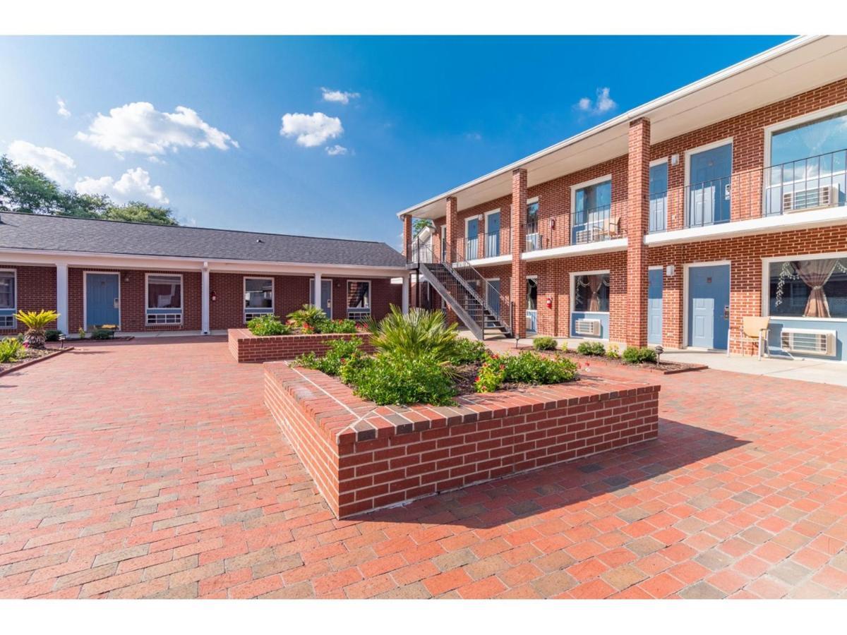 Winton Inn & Suites Barnwell ภายนอก รูปภาพ